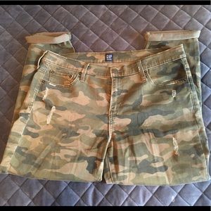 Gap Denim Camo Cropped Best Girlfriend Jeans